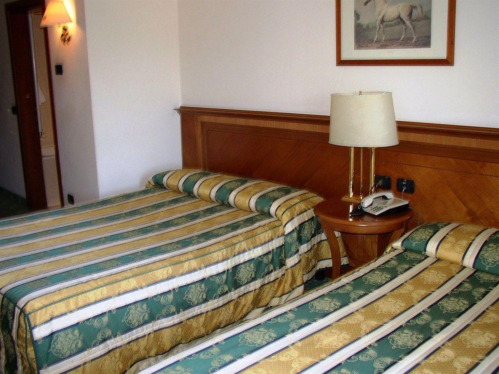 Hotel Eden Левико Терме Екстериор снимка
