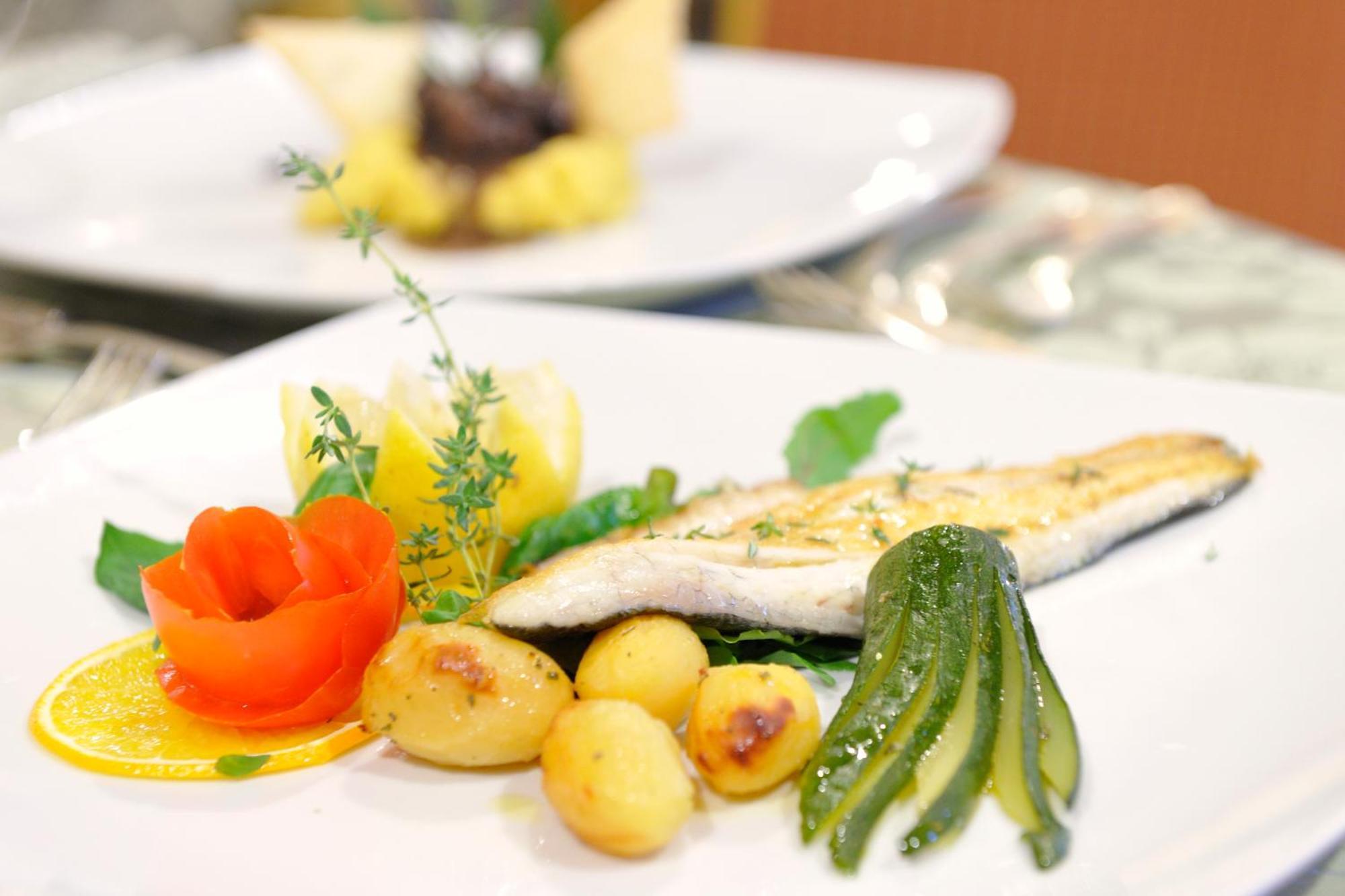 Hotel Eden Левико Терме Екстериор снимка
