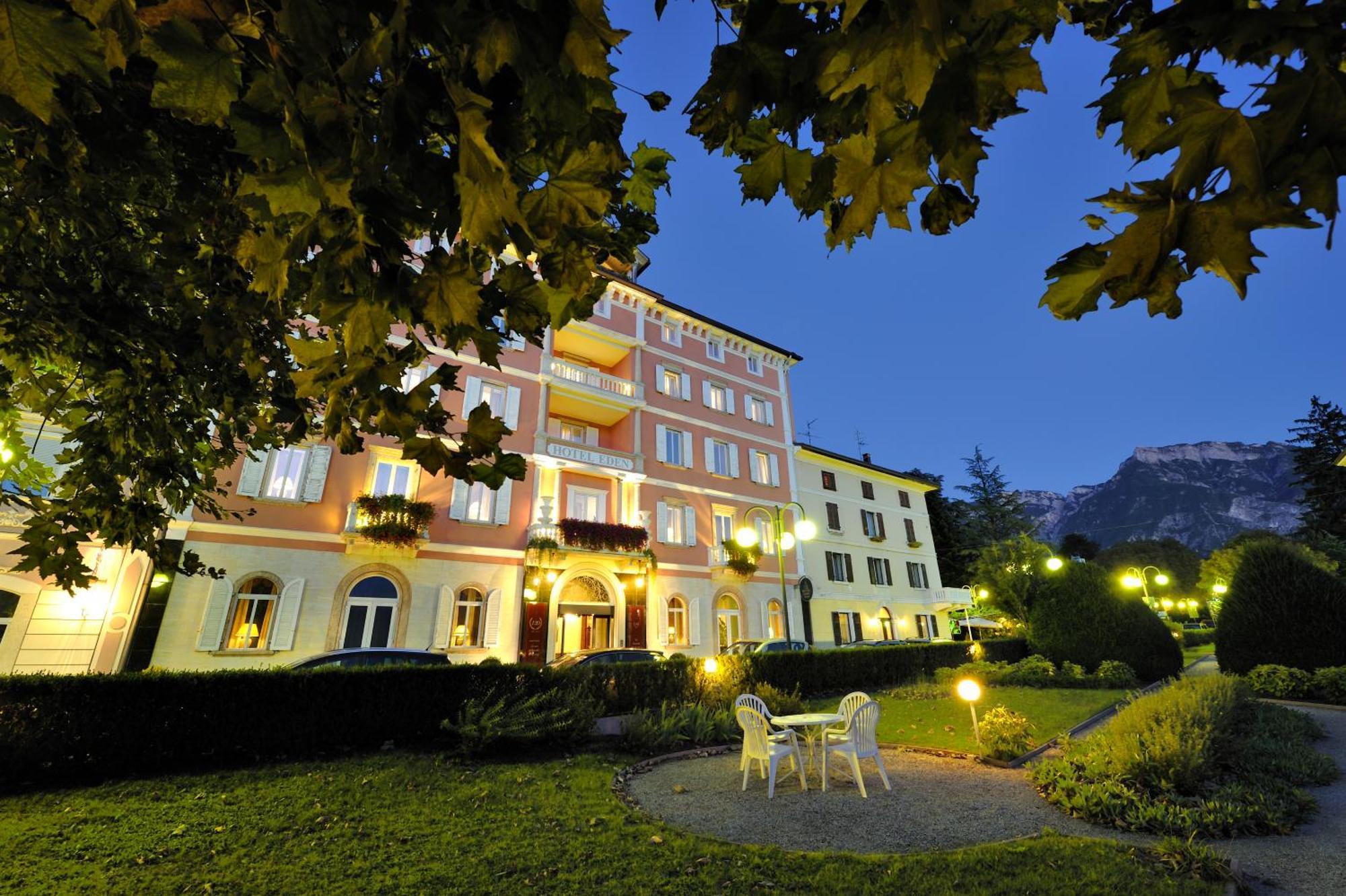 Hotel Eden Левико Терме Екстериор снимка