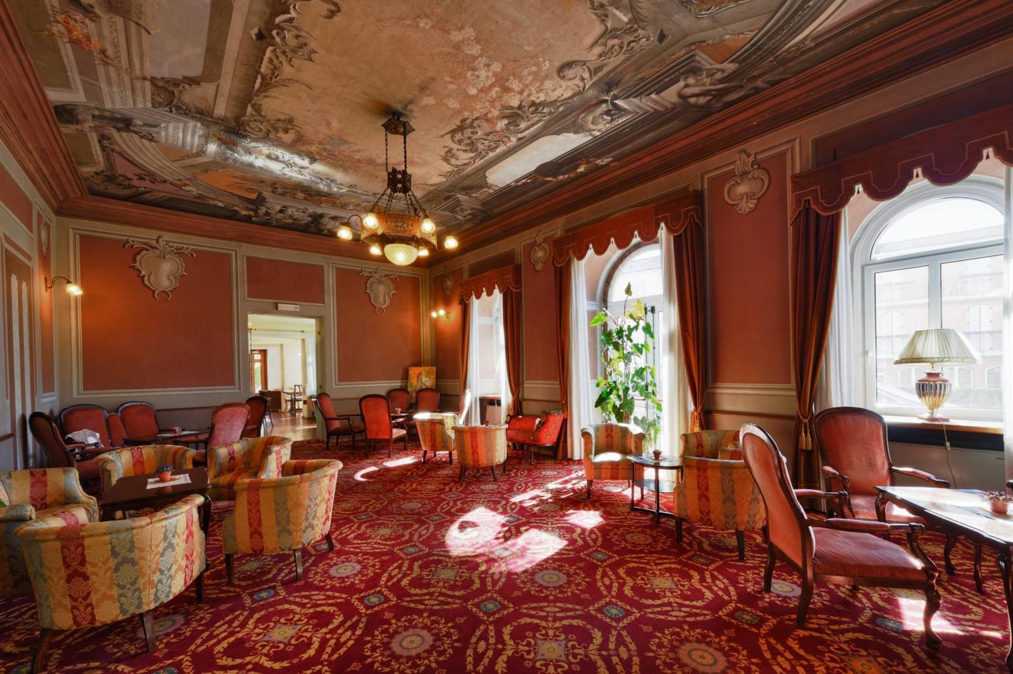 Hotel Eden Левико Терме Екстериор снимка